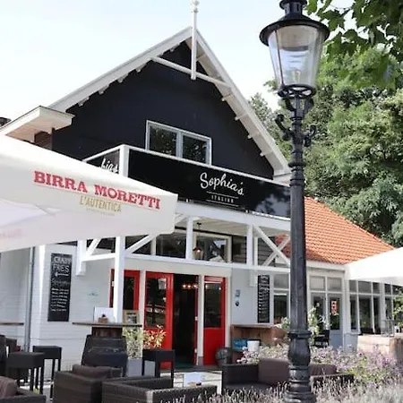 Delightful Luxury 2-Bedroom Holiday Home In Nature Otterlo Exterior photo